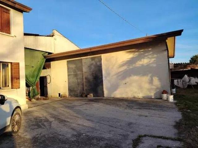 Villa in vendita a Sant'Angelo di Piove di Sacco PD