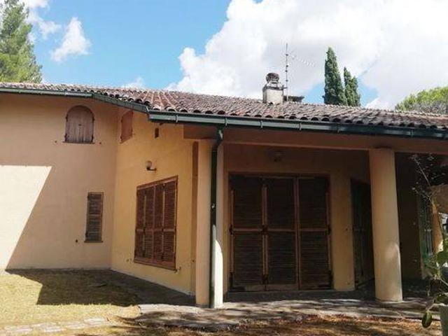 Villa in vendita a Sant'Angelo in Vado PU