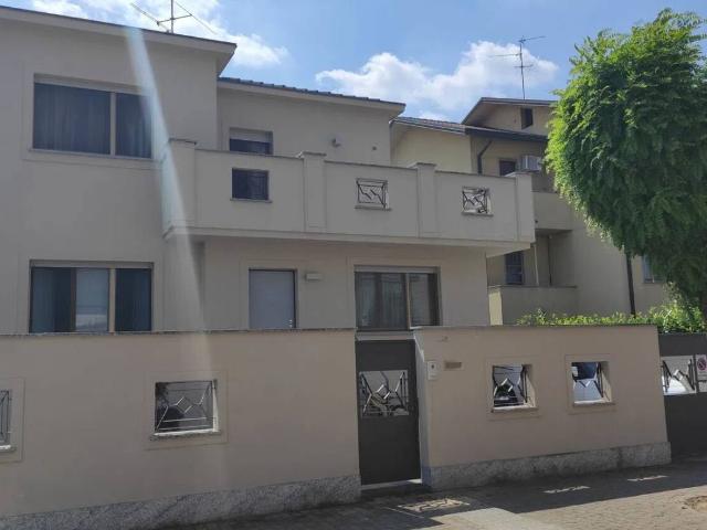 Villa in vendita a Sant'Angelo Lodigiano LO