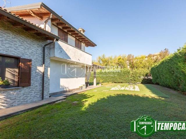 Villa in vendita a Sant'Angelo Lodigiano LO
