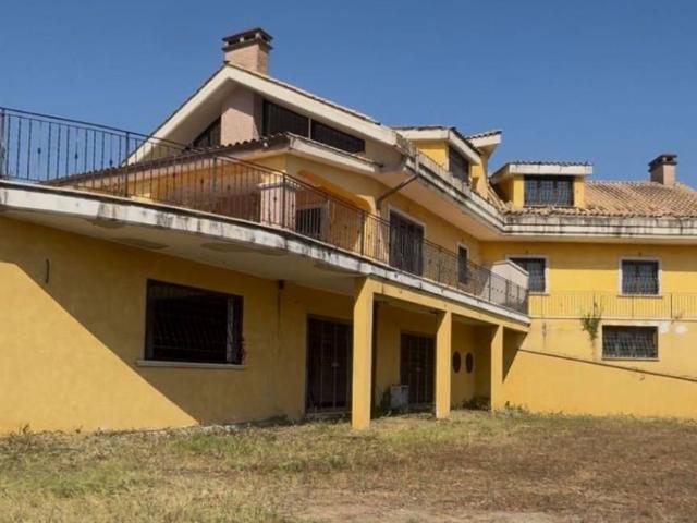 Villa in vendita a Sant'Angelo Romano RM