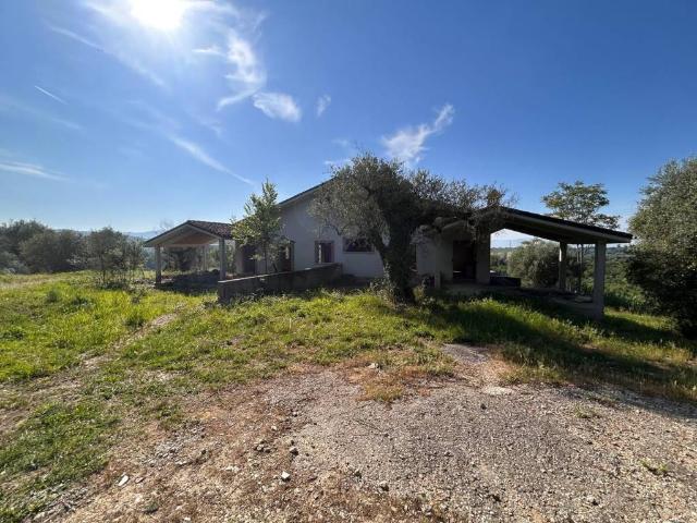Villa in vendita a Sant'Angelo Romano RM