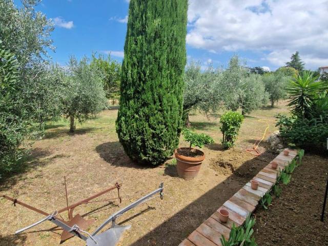 Villa in vendita a Santarcangelo di Romagna RN