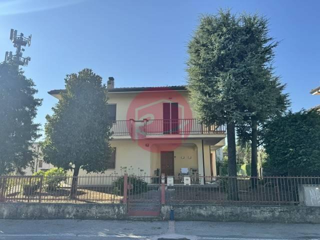 Villa in vendita a Santarcangelo di Romagna RN