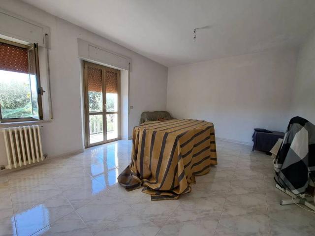 Villa in vendita a Sant'Egidio alla Vibrata TE