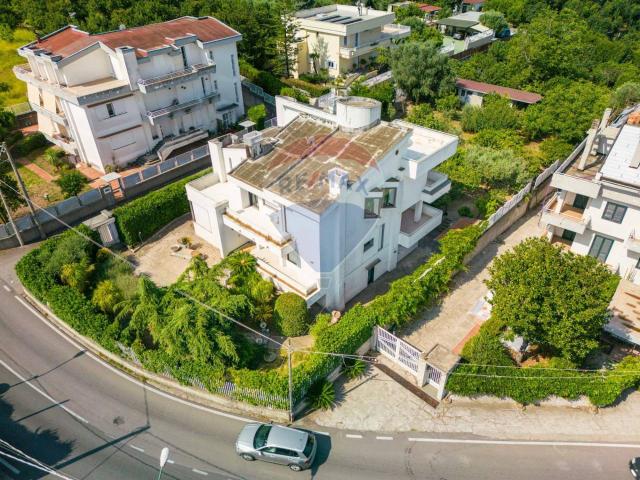 Villa in vendita a Sant'Egidio Del Monte Albino