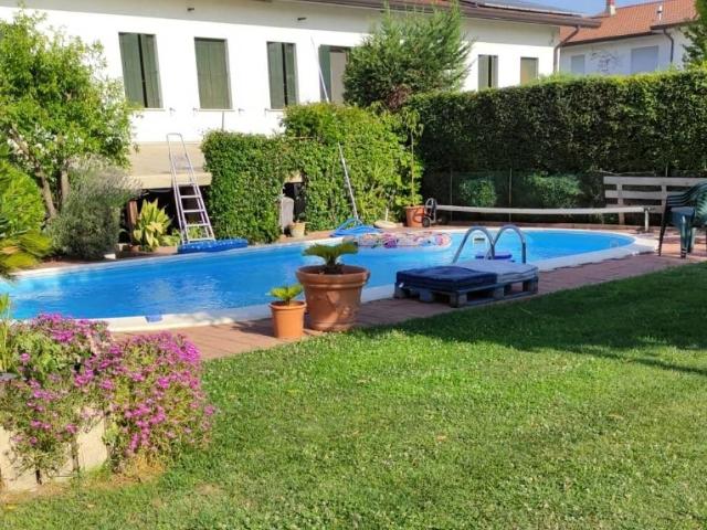 Villa in vendita a Sant'Elena PD