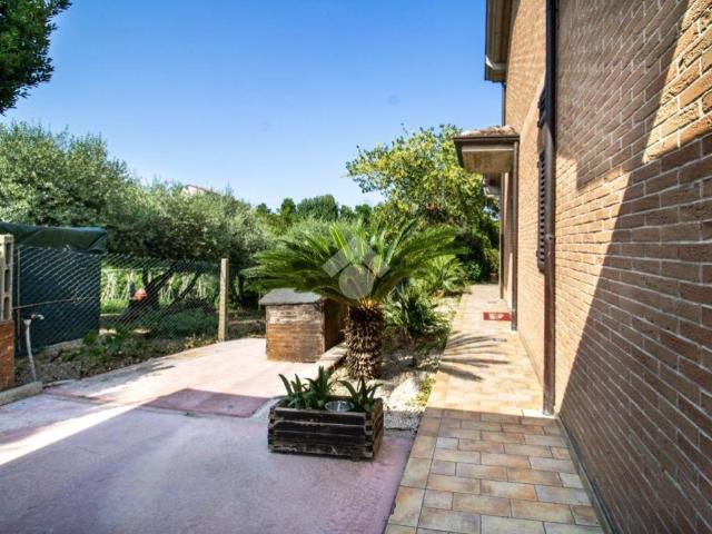 Villa in vendita a Sant'Elpidio a Mare FM