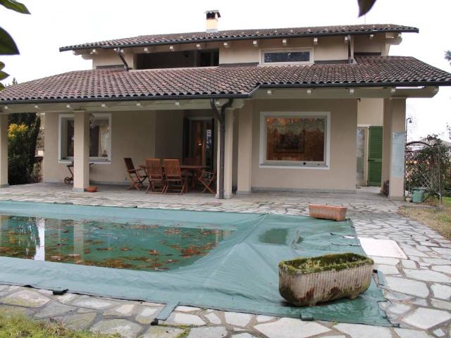 Villa in vendita a Santena TO