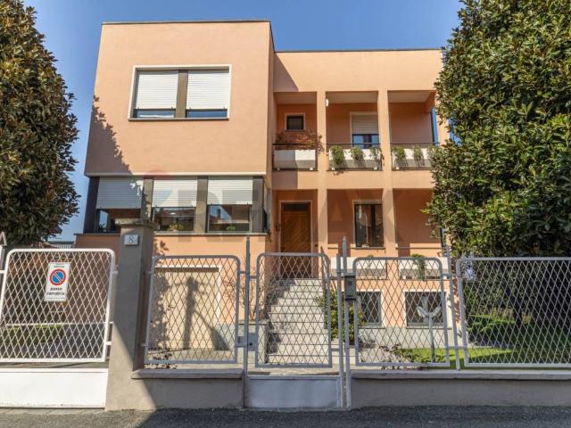 Villa in vendita a Santhià VC