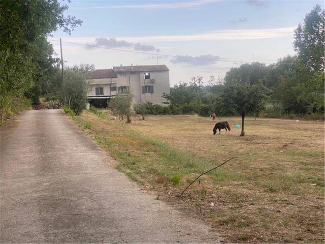 Villa in vendita a Santi Cosma e Damiano LT