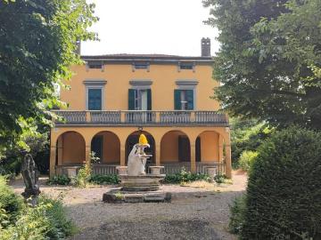 Villa in vendita a Sant'Ilario d'Enza RE
