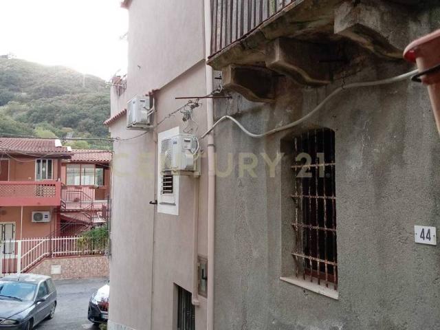 Villa in vendita a Saponara ME