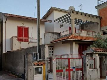 Villa in vendita a Saponara ME