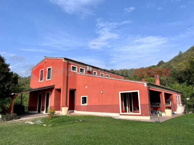 Villa in vendita a Sarego VI