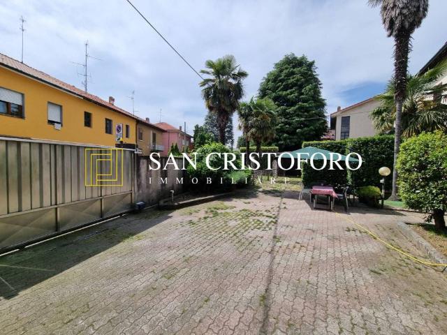 Villa in vendita a Saronno VA