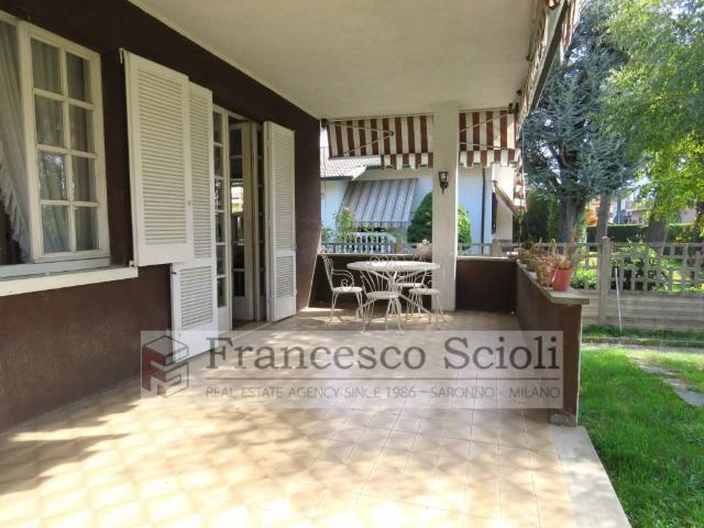 Villa in vendita a Saronno VA