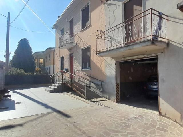 Villa in vendita a Sarmato PC