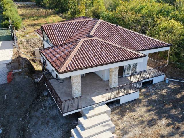 Villa in vendita a Sarno SA
