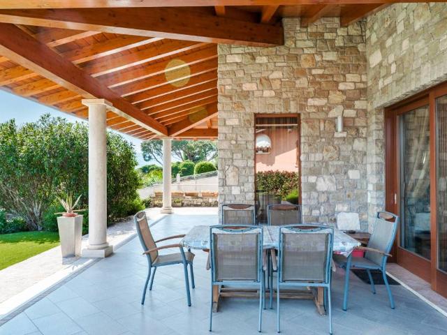 Villa in vendita a Sarnico BG