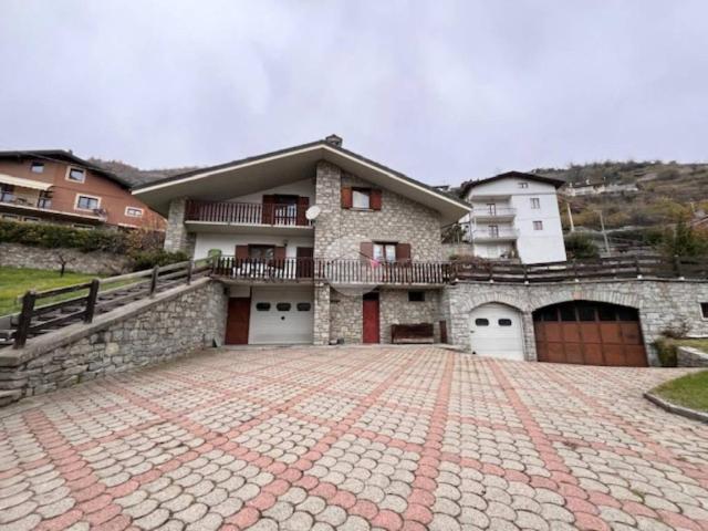 Villa in vendita a Sarre AO