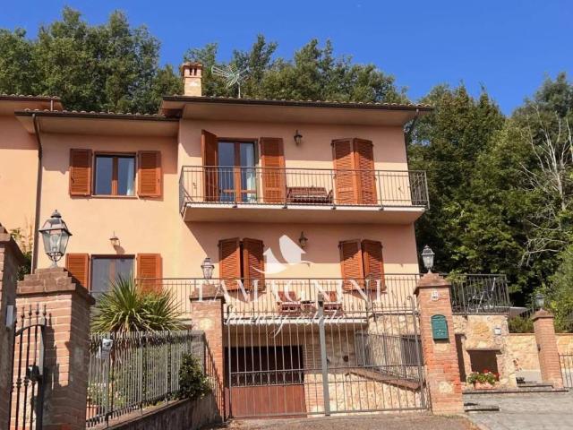 Villa in vendita a Sarteano SI
