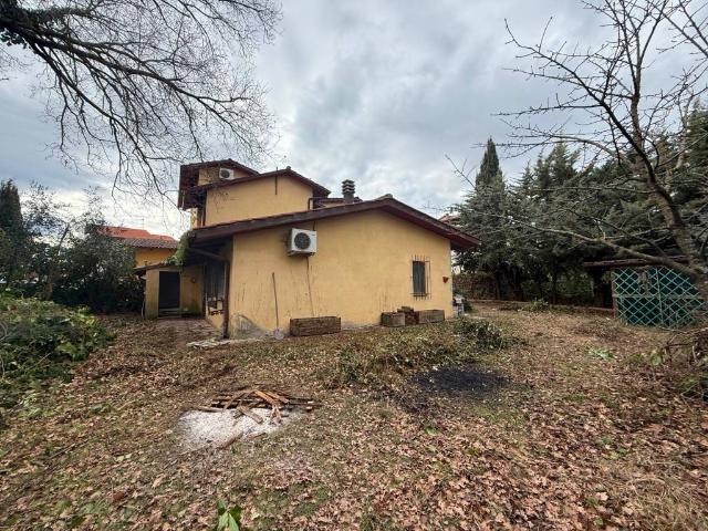 Villa in vendita a Sarteano SI