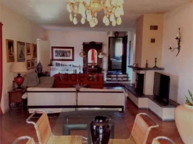 Villa in vendita a Sarzana SP