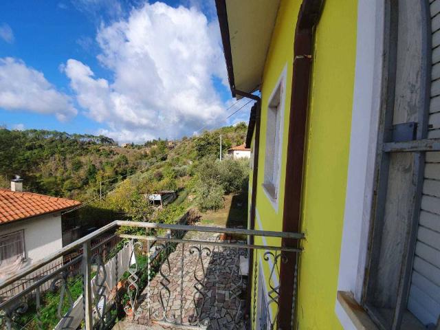 Villa in vendita a Sarzana SP