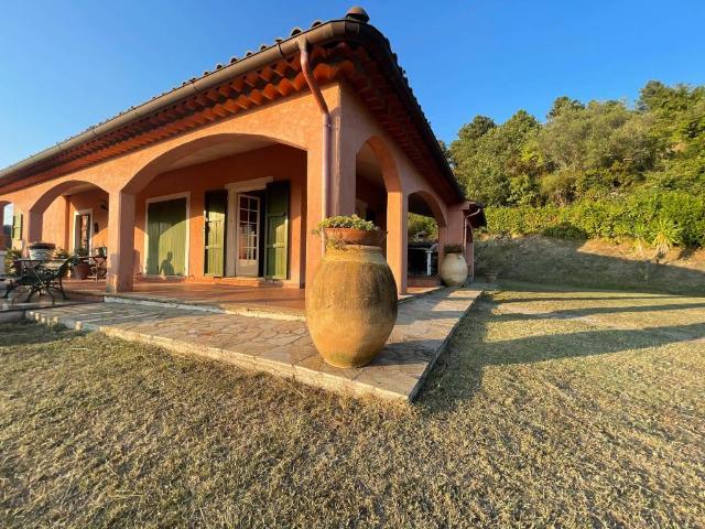 Villa in vendita a Sarzana SP