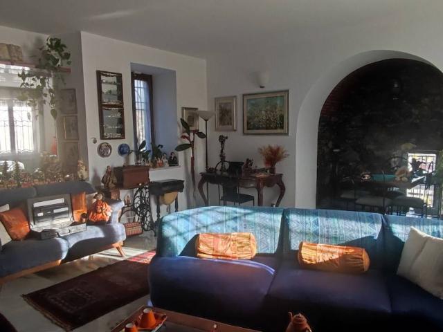 Villa in vendita a Sarzana SP