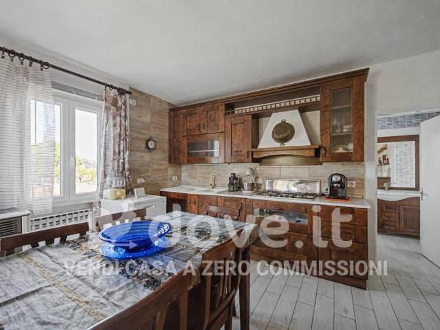 Villa in vendita a Sarzana SP