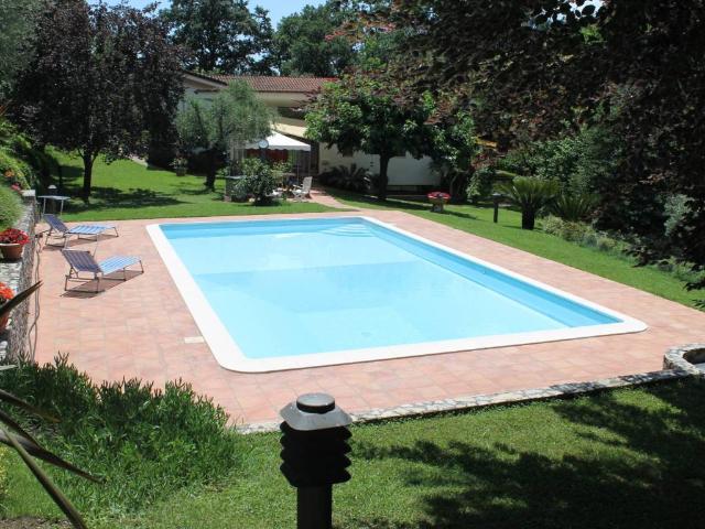 Villa in vendita a Sarzana SP