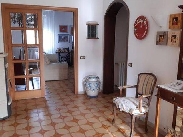 Villa in vendita a Ameglia SP