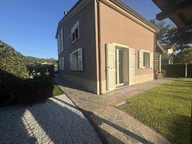 Villa in vendita a Sarzana SP