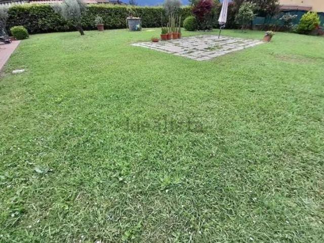 Villa in vendita a Sarzana SP