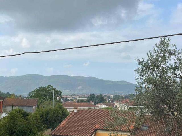 Villa in vendita a Sarzana SP