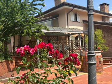 Villa in vendita a Sassofeltrio RN