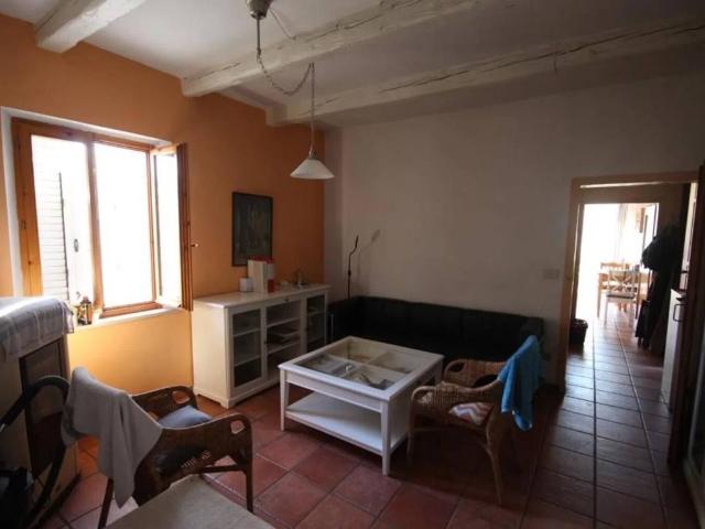 Villa in vendita a Sassoferrato AN