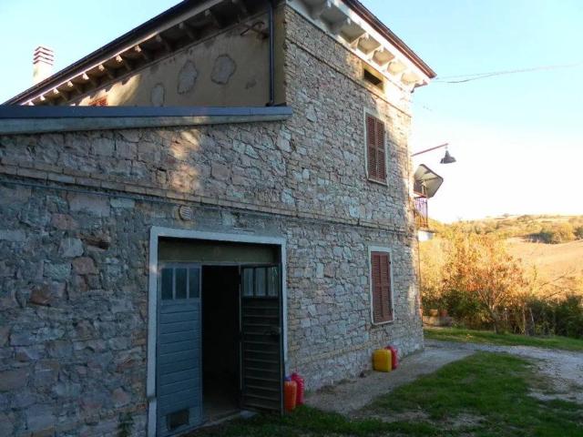 Villa in vendita a Sassoferrato AN