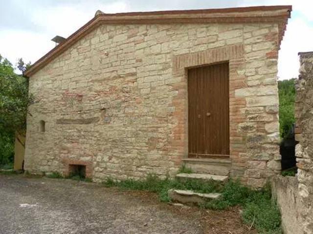 Villa in vendita a Sassoferrato AN