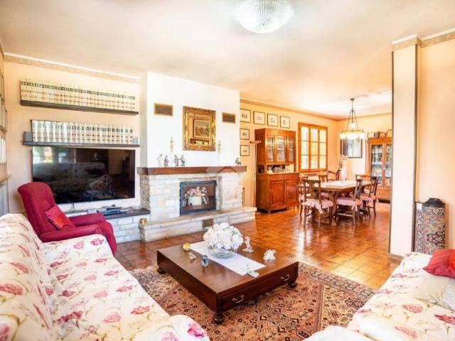 Villa in vendita a Scandiano RE