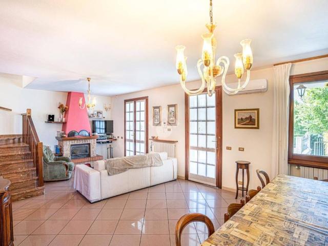 Villa in vendita a Scandiano RE