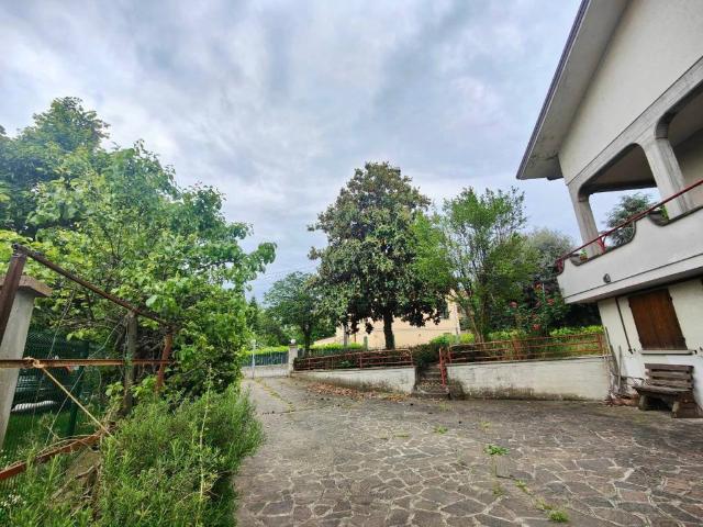 Villa in vendita a Scandiano RE