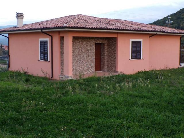 Villa in vendita a Scandriglia RI