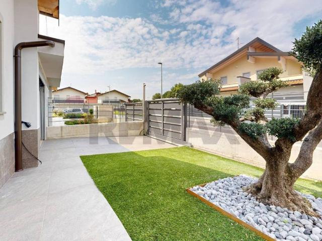 Villa in vendita a Scanzorosciate BG