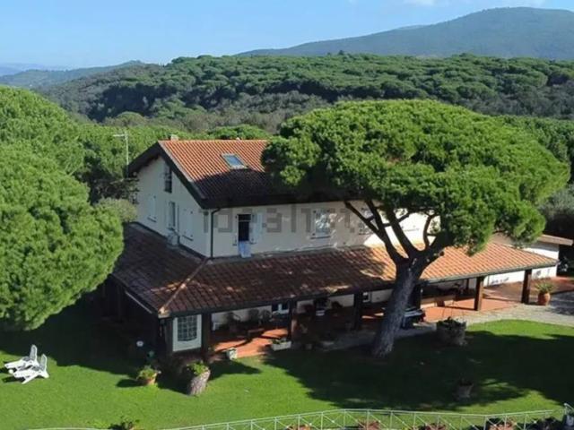 Villa in vendita a Scarlino GR