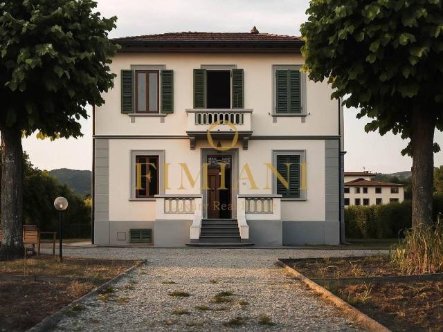 Villa in vendita a Scarperia e San Piero FI