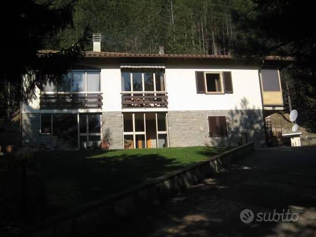 Villa in vendita a Scarperia e San Piero FI