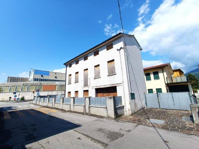 Villa in vendita a Schio VI